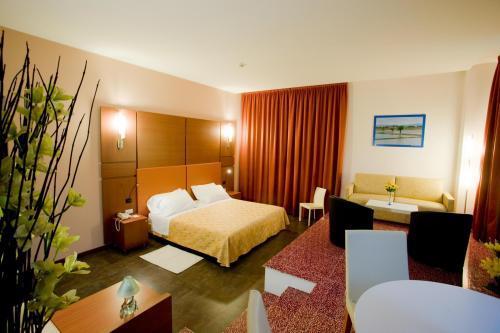 Hotel Mareschi Palace Novara Room photo